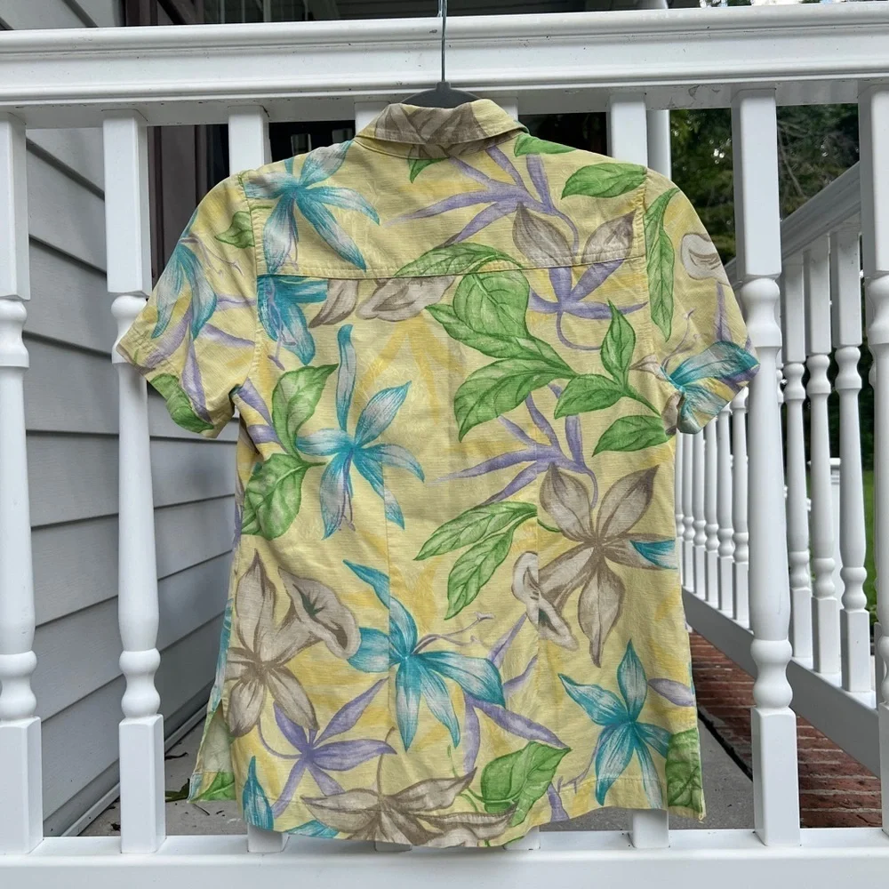 Vintage Izod Washable Silk Button Up Floral Shirt Size Small 2
